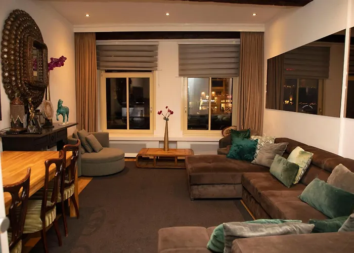 Red Light District B & B Canal View Amsterdam